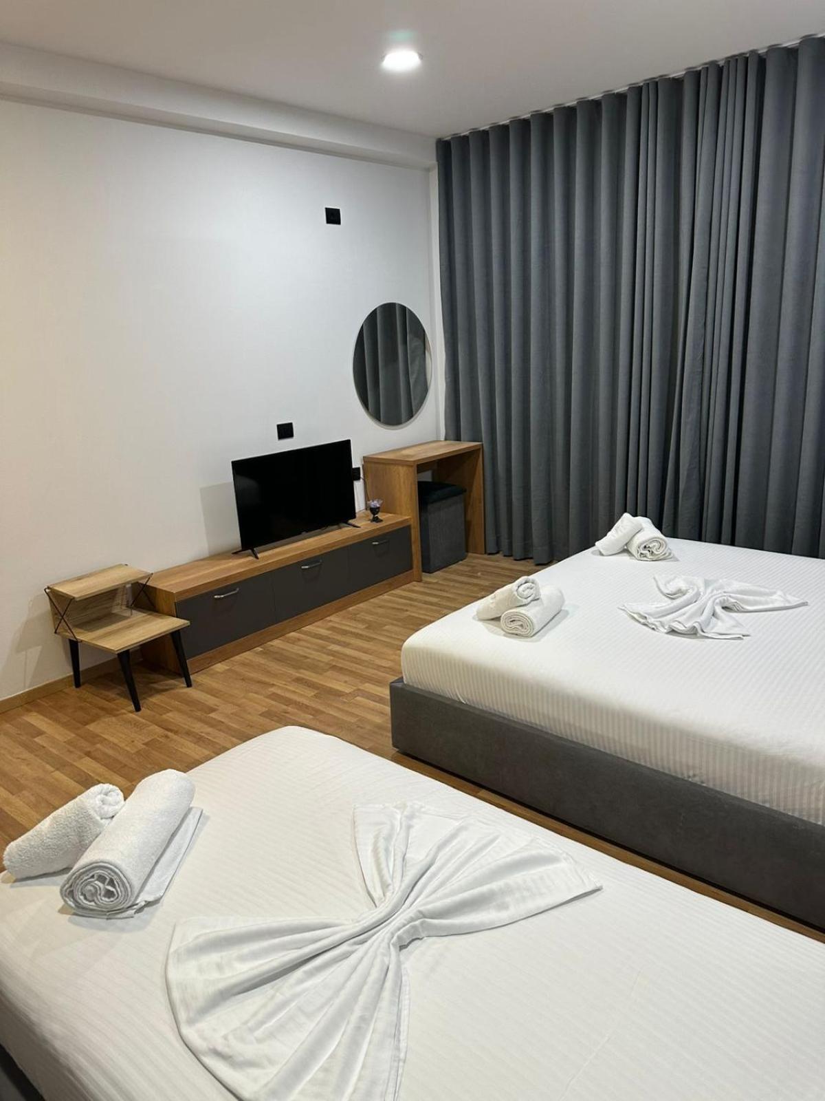 Aries Apartments Саранда Экстерьер фото